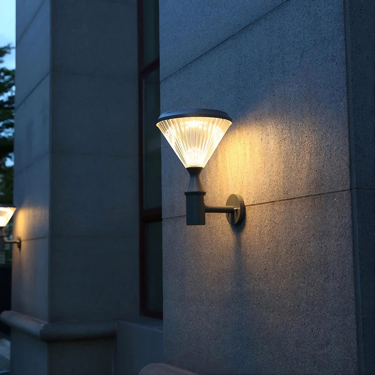Solar LED Wall Light for Outdoor Use 6W IP65