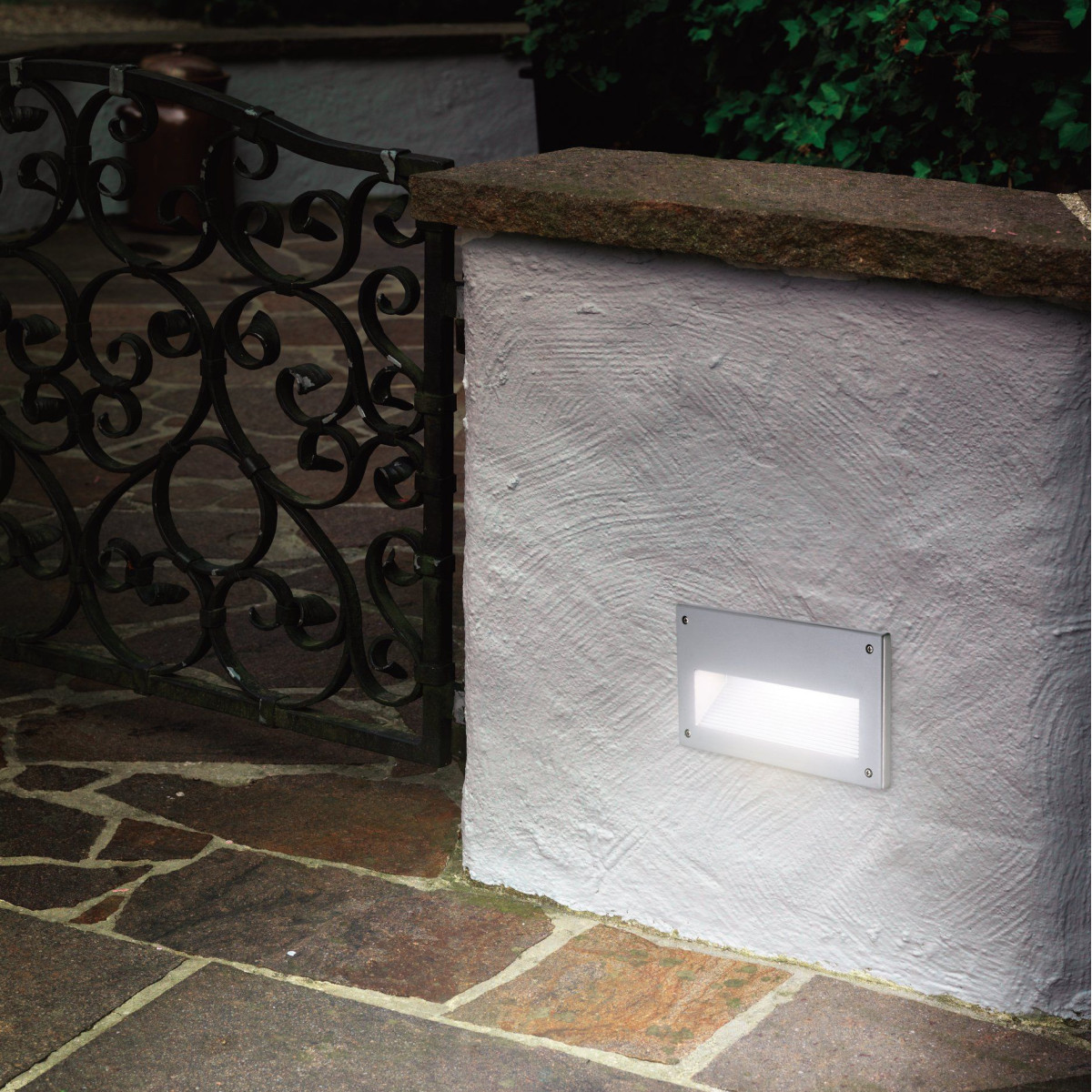 Balise LED Extérieure Encastrable pour Ampoule G9 IP54