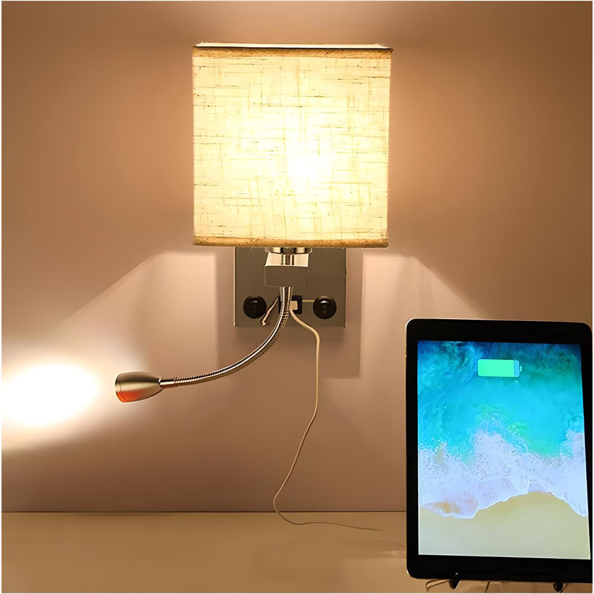LAMPE MURALE E27 + LISEUSE + USB